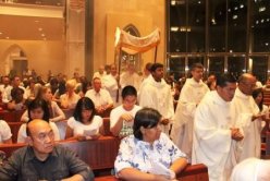 HolyThursday-Apr2011-17