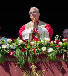 Australians urged to pray for peace